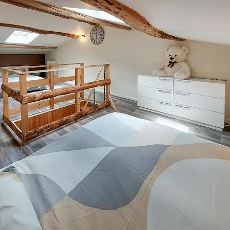 בית נופש Stunning In With Kitchen